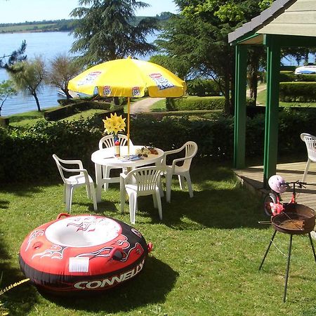 Beau-Rivage Du Lac De Pareloup Otel Salles-Curan Dış mekan fotoğraf
